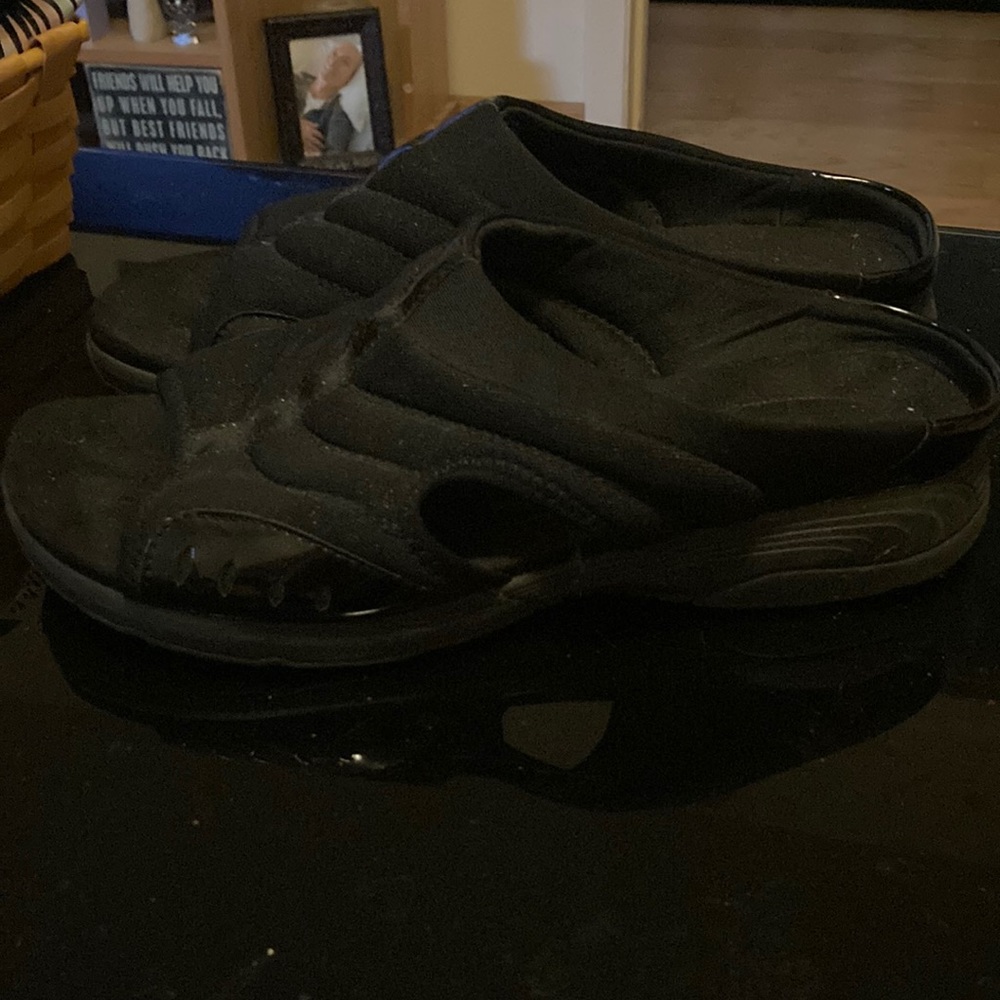 10WW Easy Spirit Sandals
